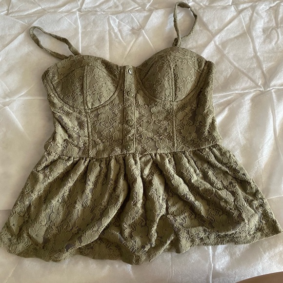 Army green lace tank top - Picture 1 of 1